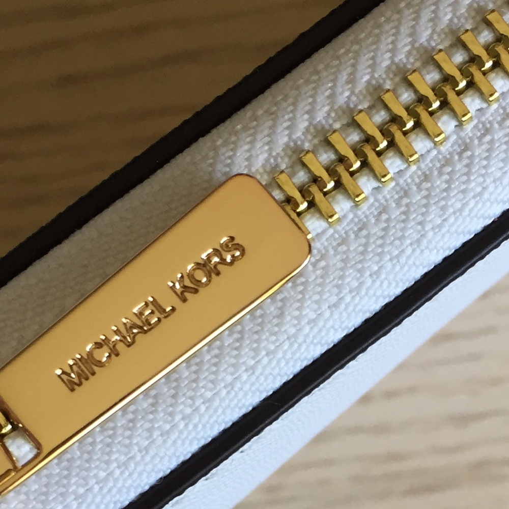 Michael Kors Optic White Leather Wallet - Picture 3 of 7